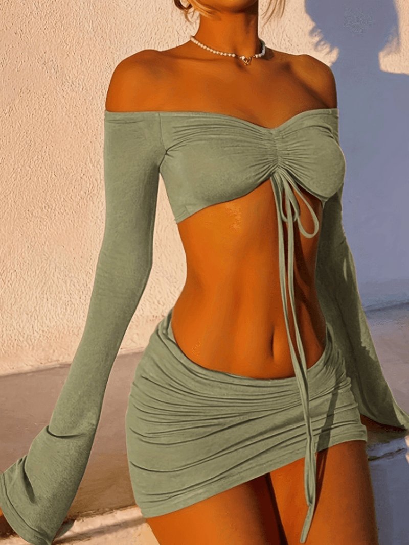Women’s Y2K Off-Shoulder 2-Piece Set Ruched Top & Bodycon Skirt