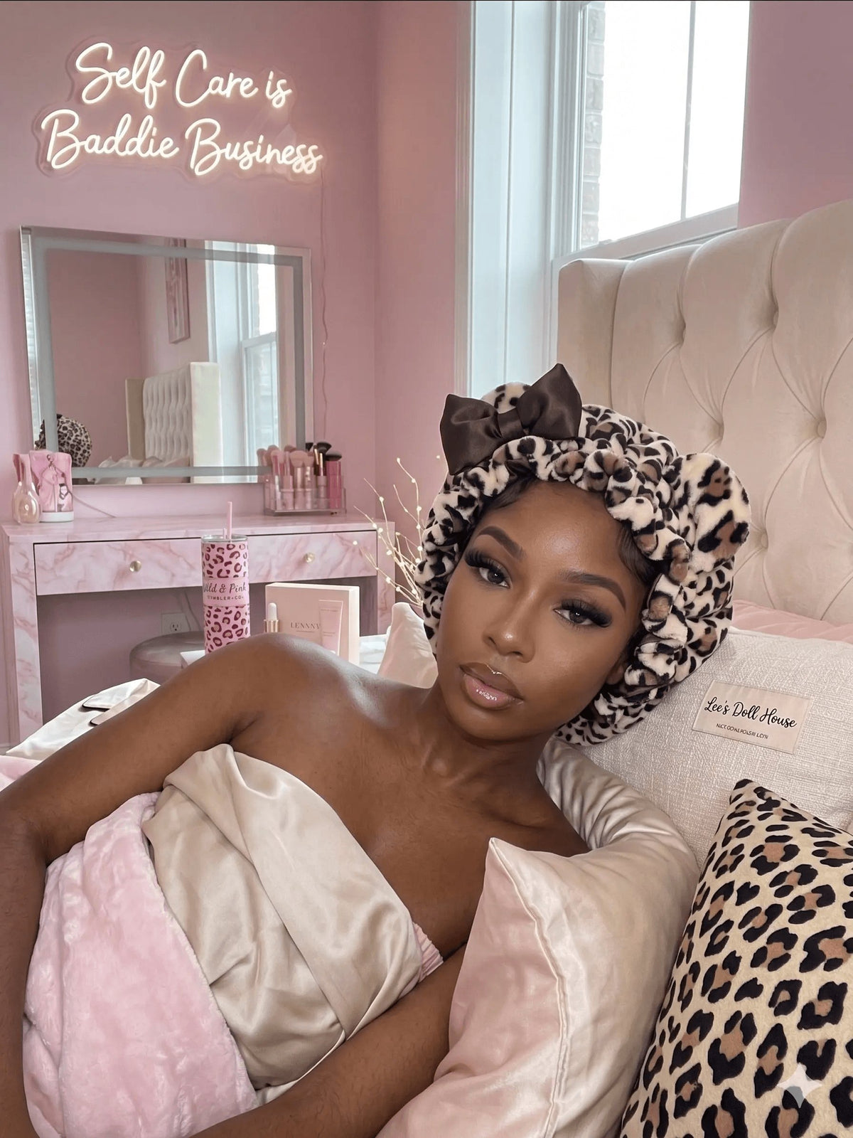 Women's Hooded Sleep Bonnet – Satin Lined Teddy Hair Bonnet with Pink Leopard Print for Curly Hair, Protective Night Cap